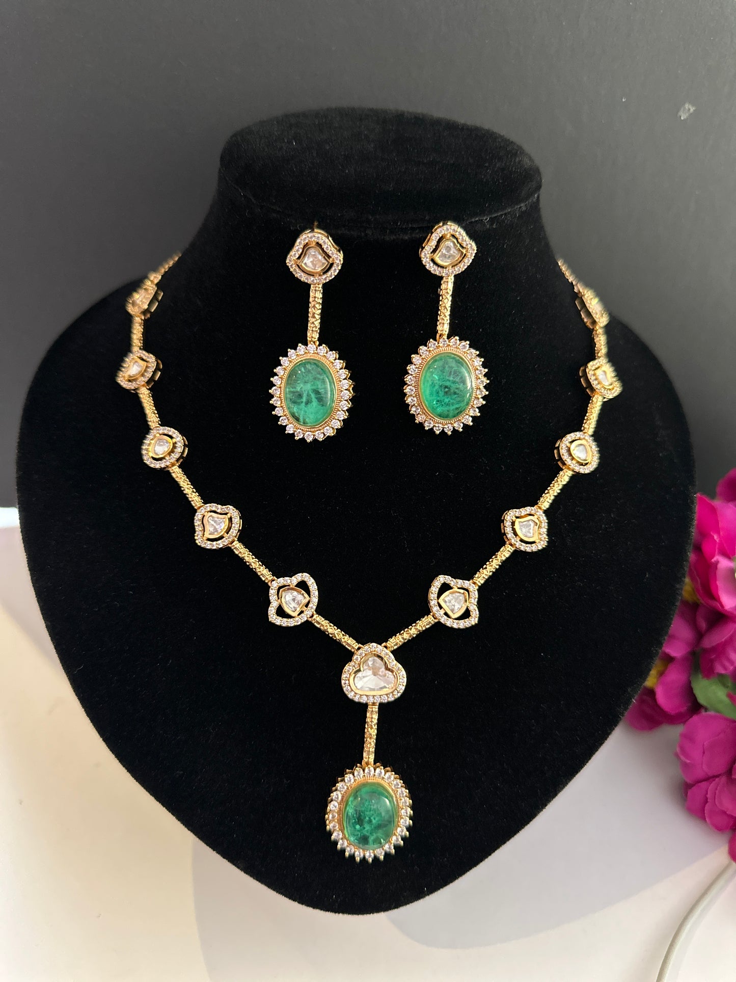 Uncut Necklace minti Green