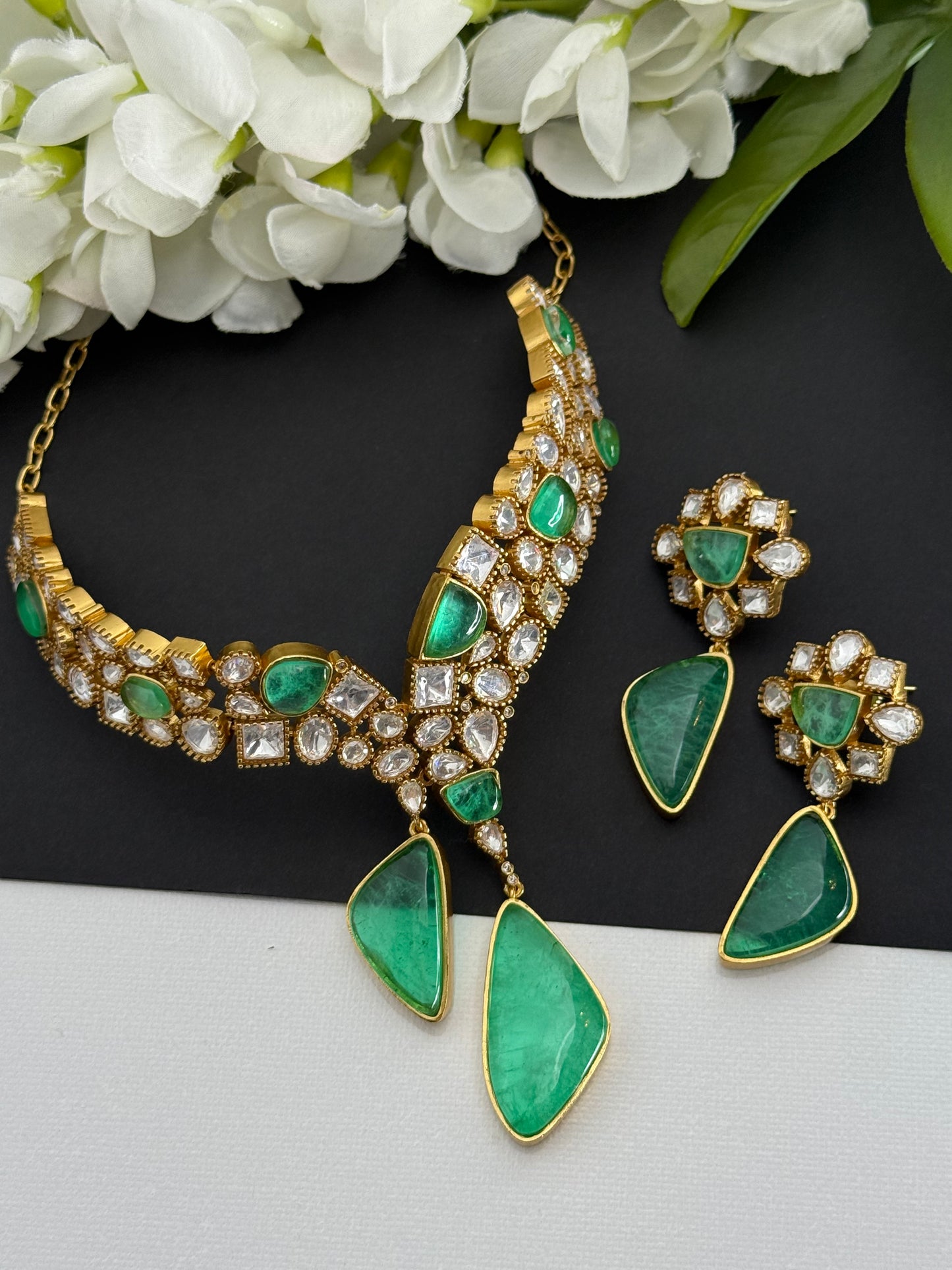Premium necklace set