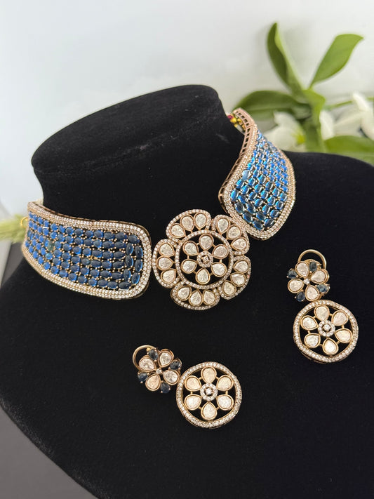 Premium choker set