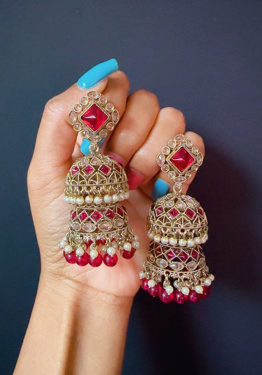 Jhumki hot pink