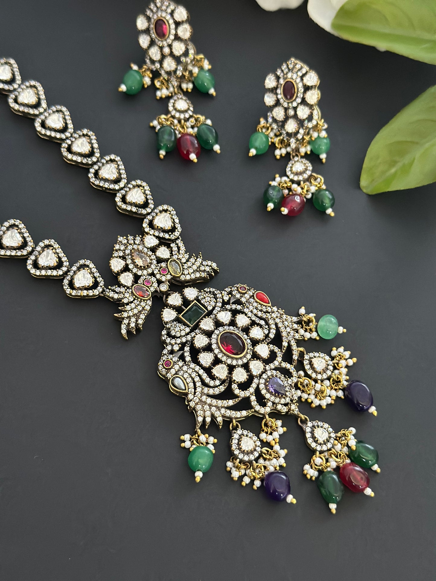 Premium necklace set