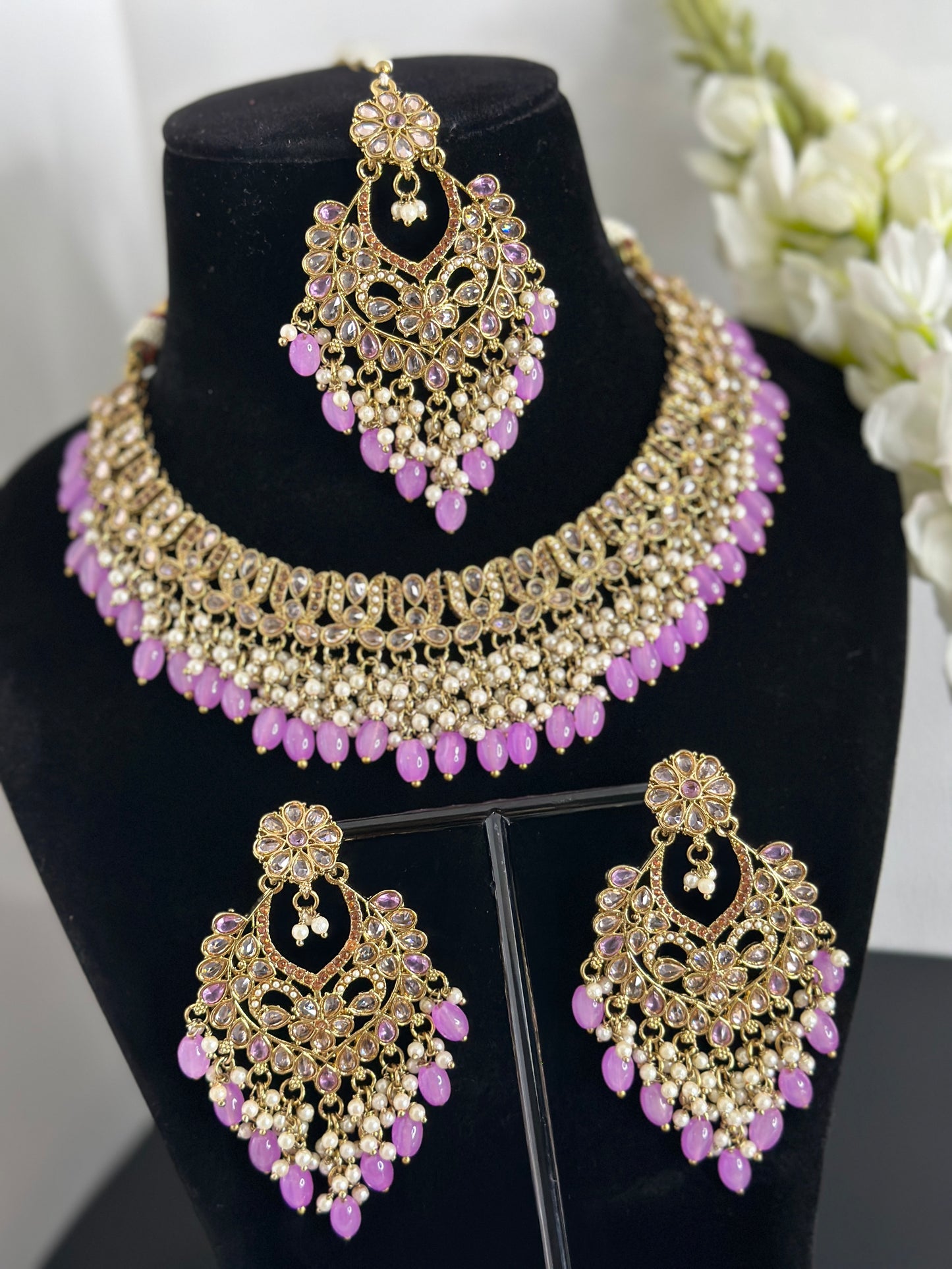 Saanvi necklace set