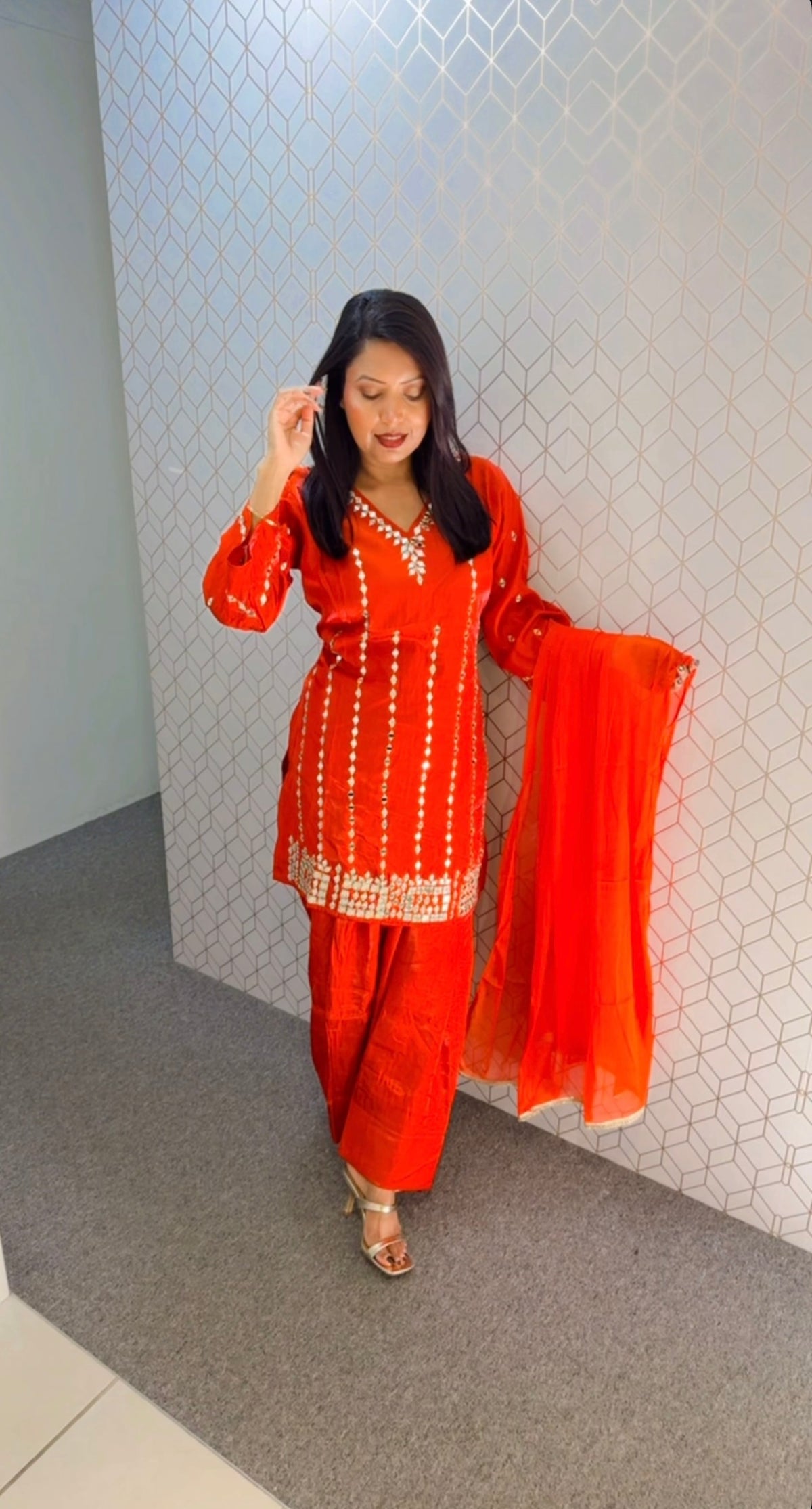 Party wear suit