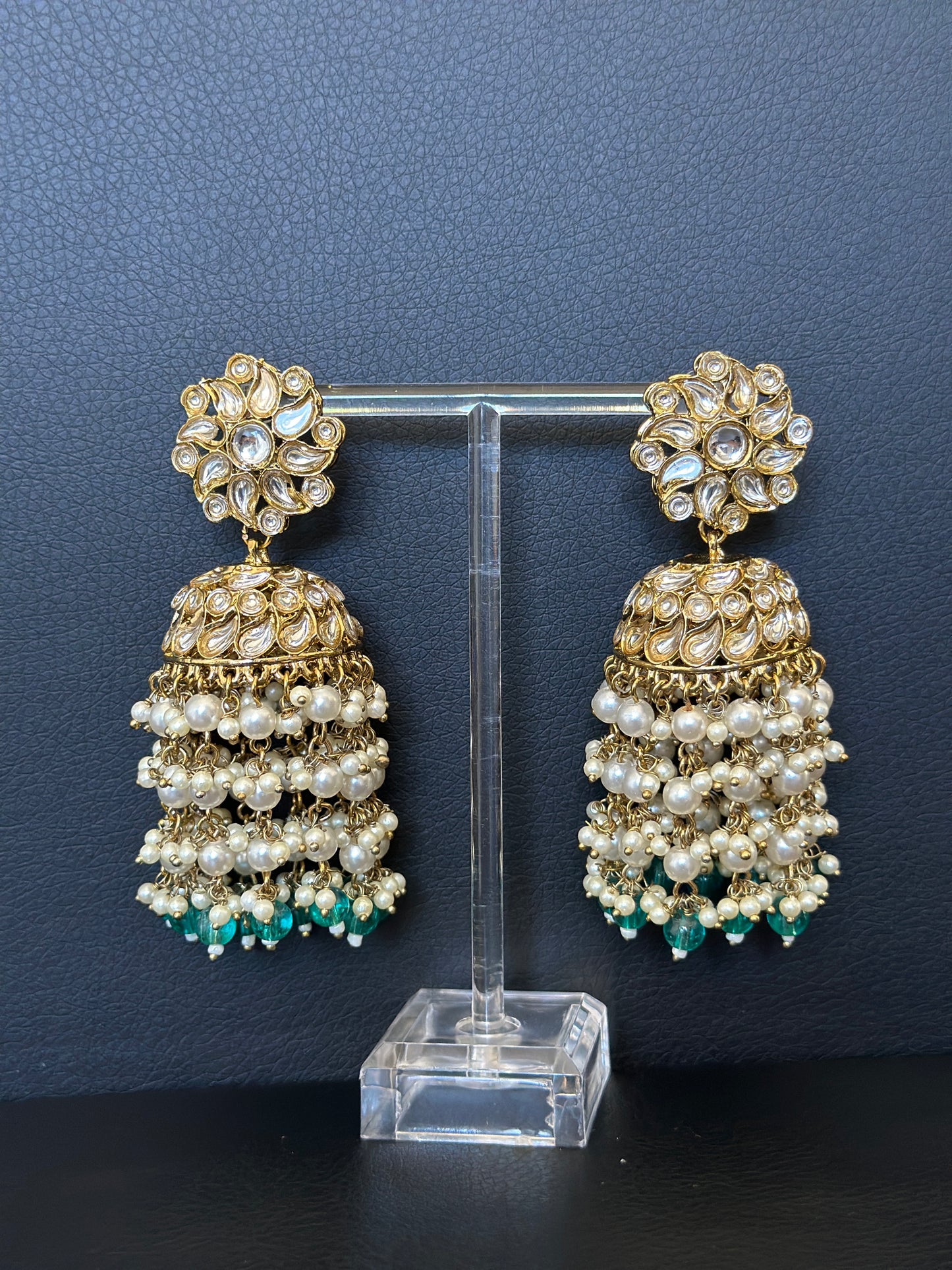Kundan jhumki