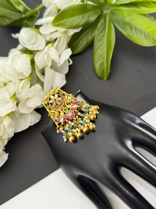 Pachi kundan ring