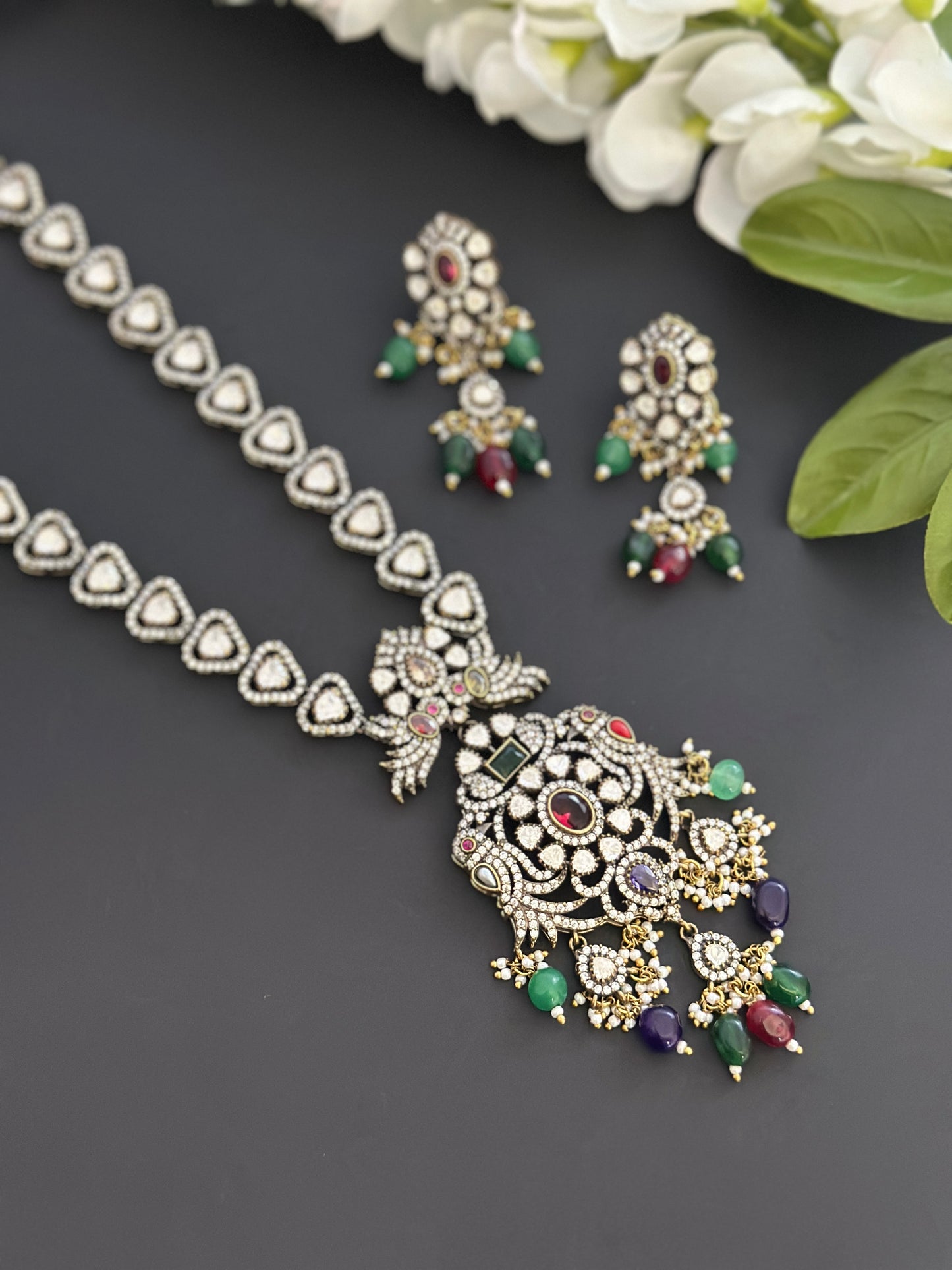 Premium necklace set