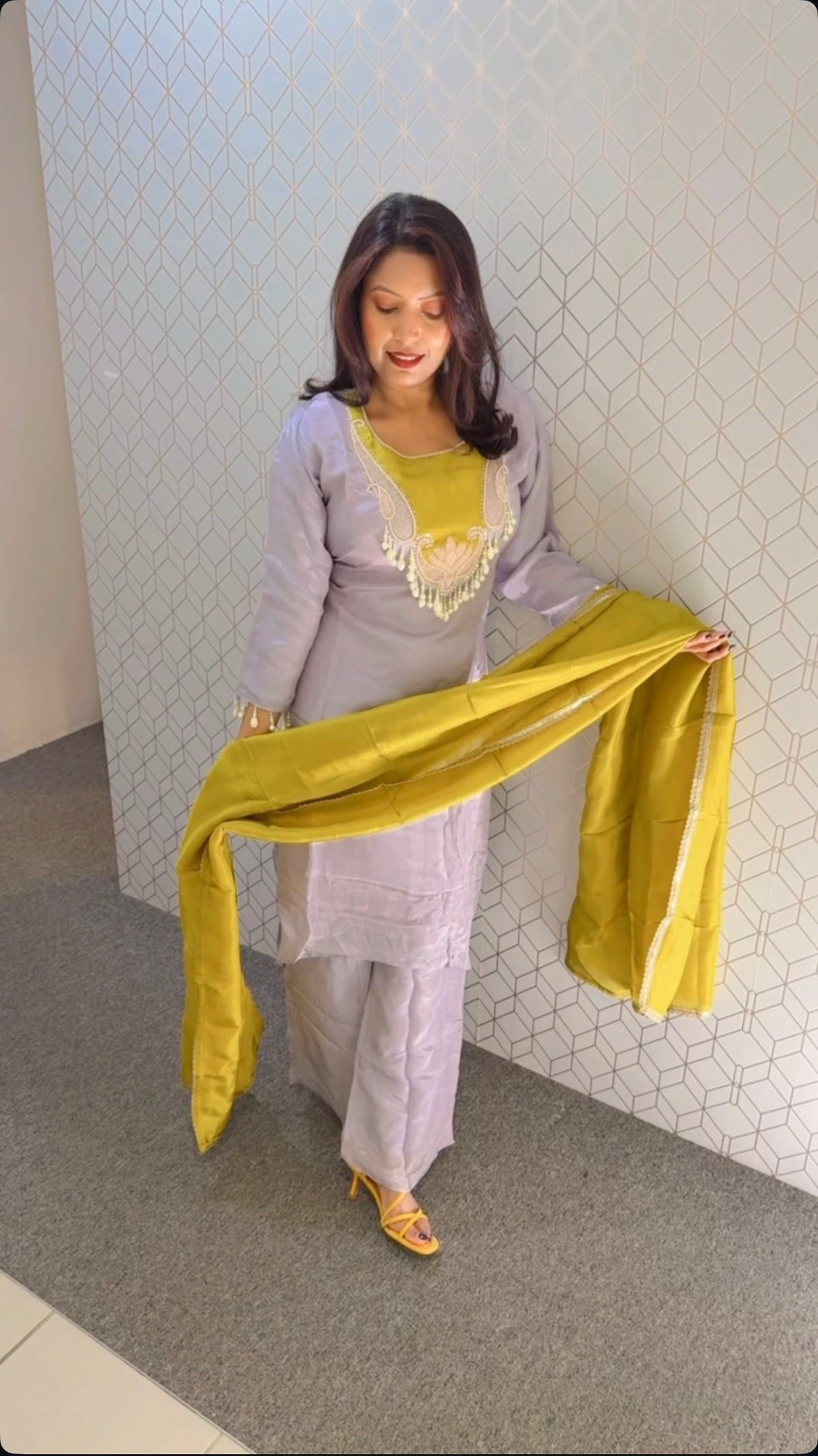 Party wear suit
