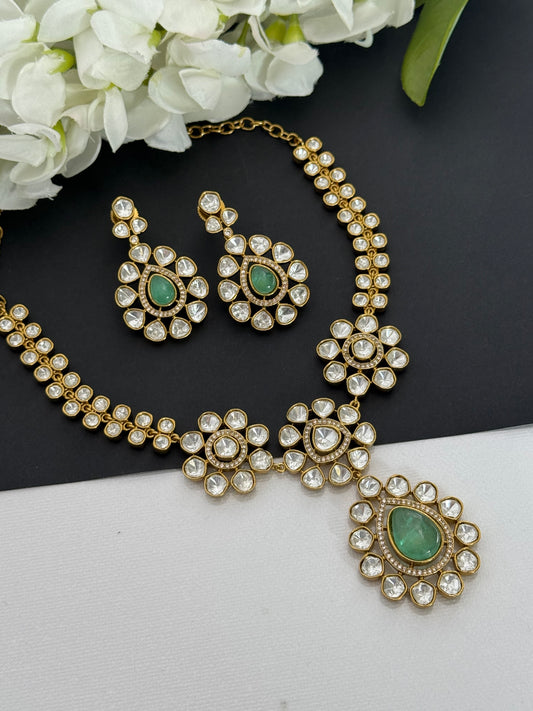 Premium necklace set