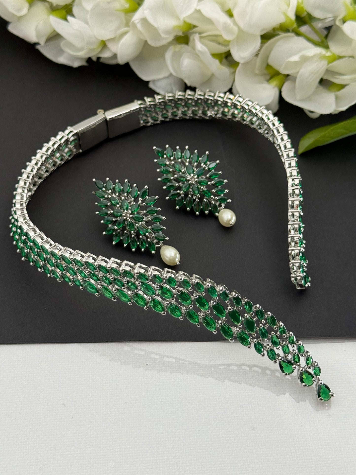 Premium necklace set