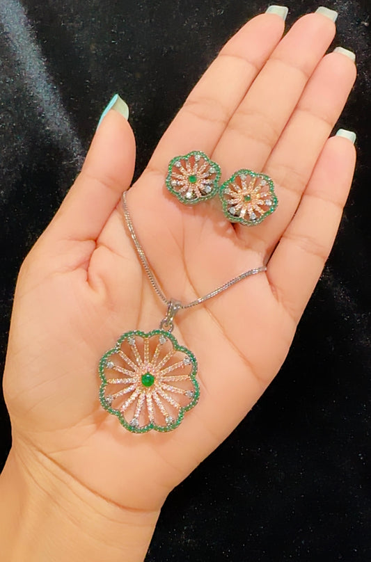 Pendant set