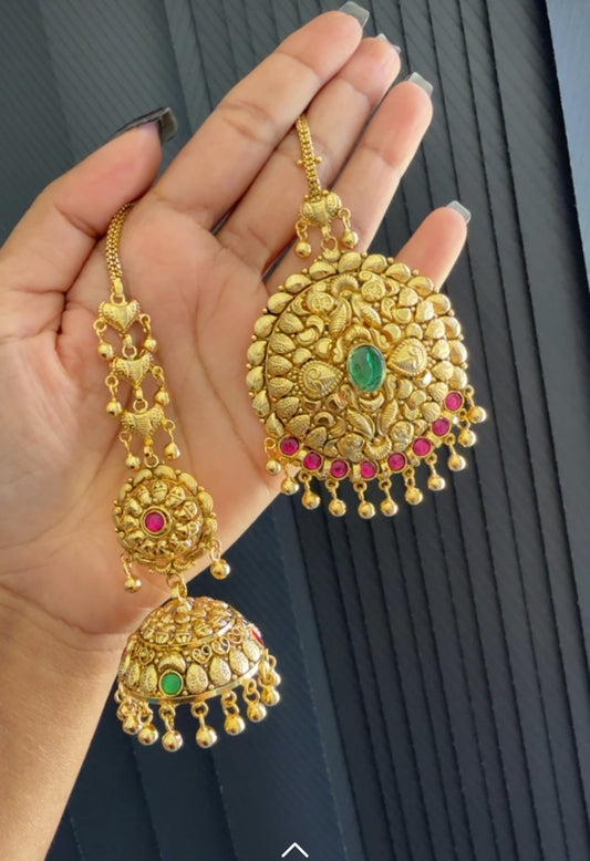 Gold look tikka set