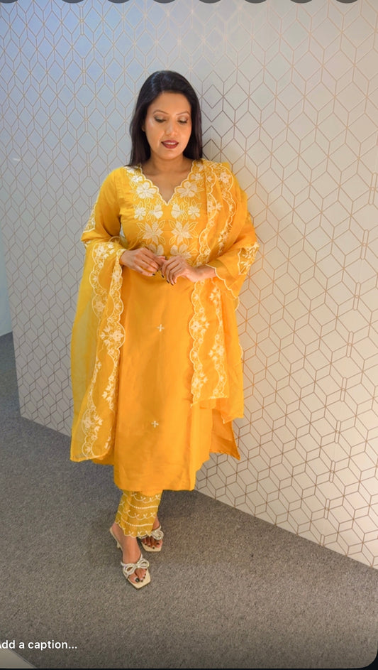 Kiara Advani inspired suit