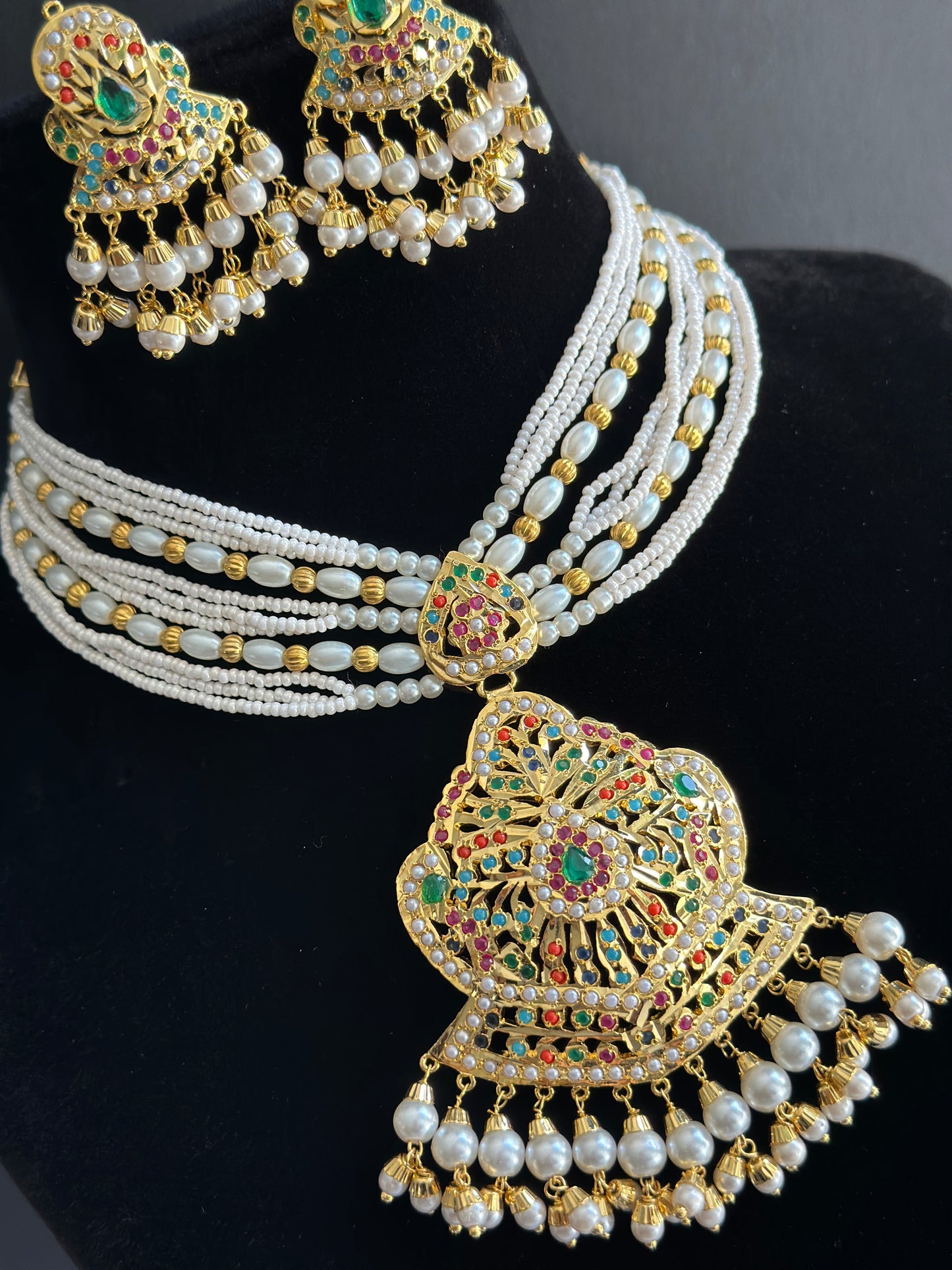 Jadau necklace in premium quality