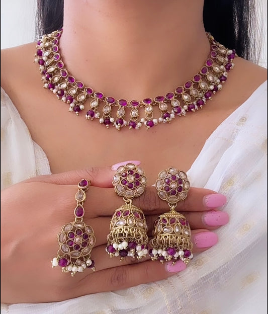 Necklace set in purple colour