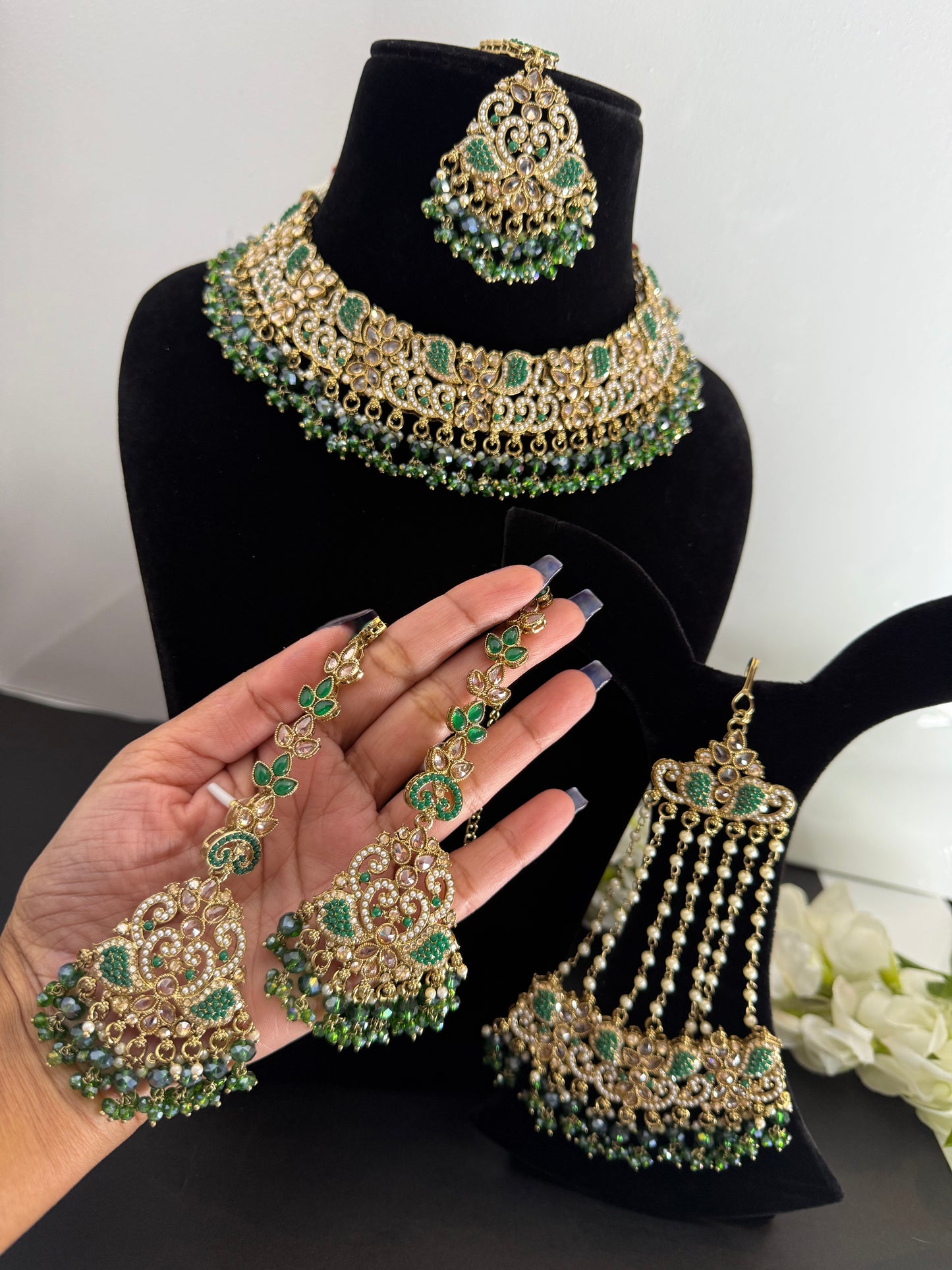 Saanvi Necklace set