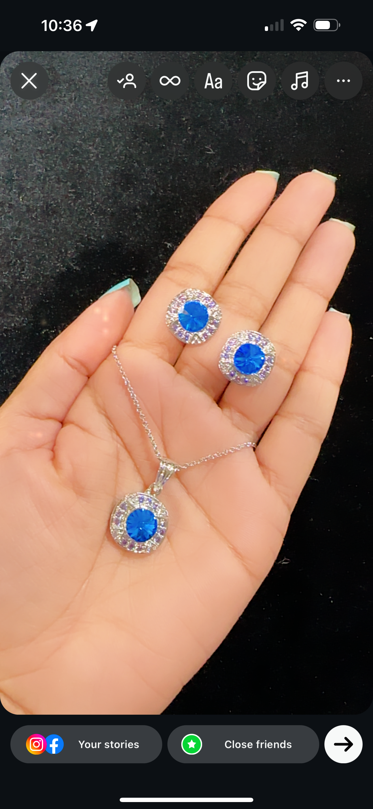 Pendant set