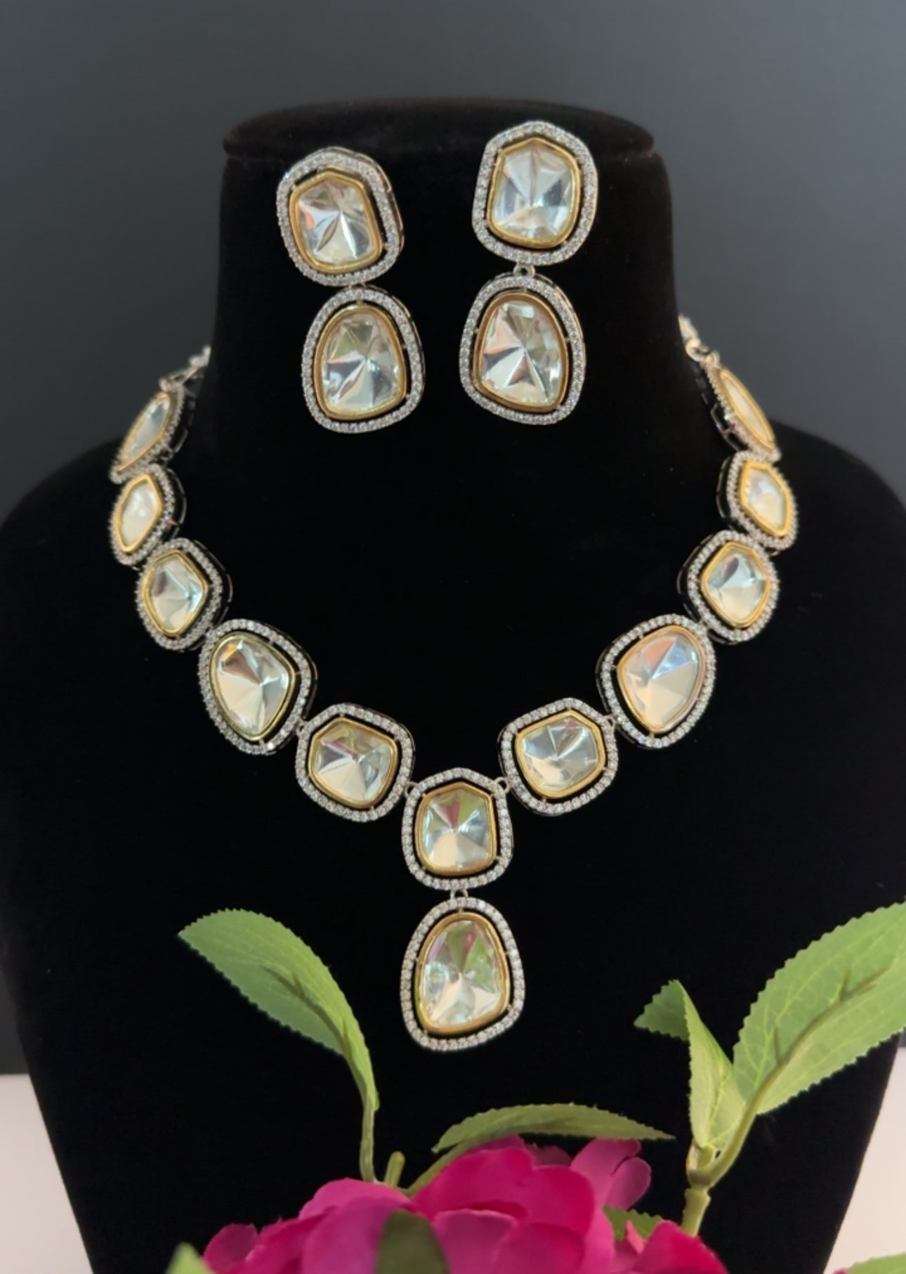 Kundan necklace