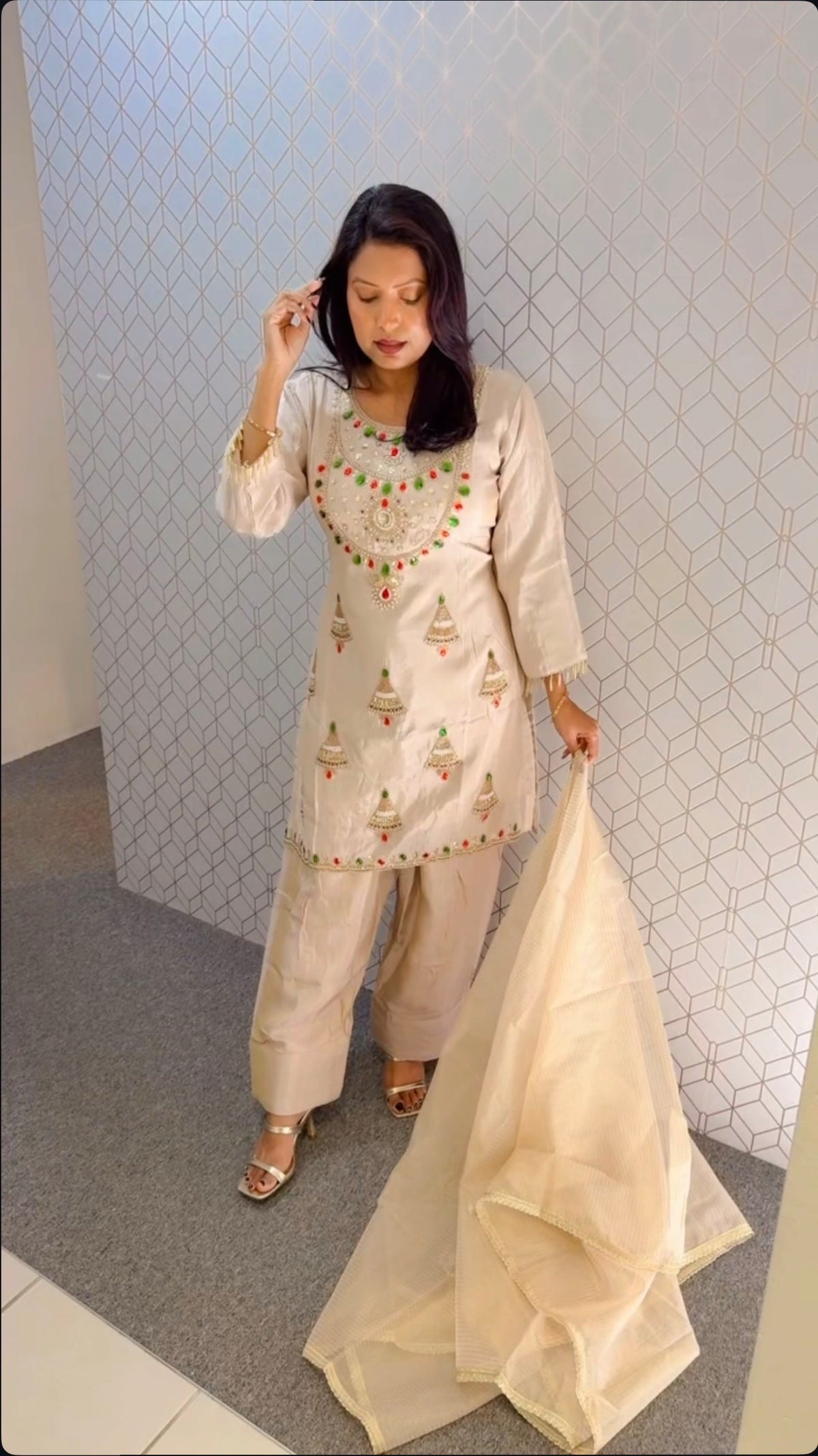Party wear suit
