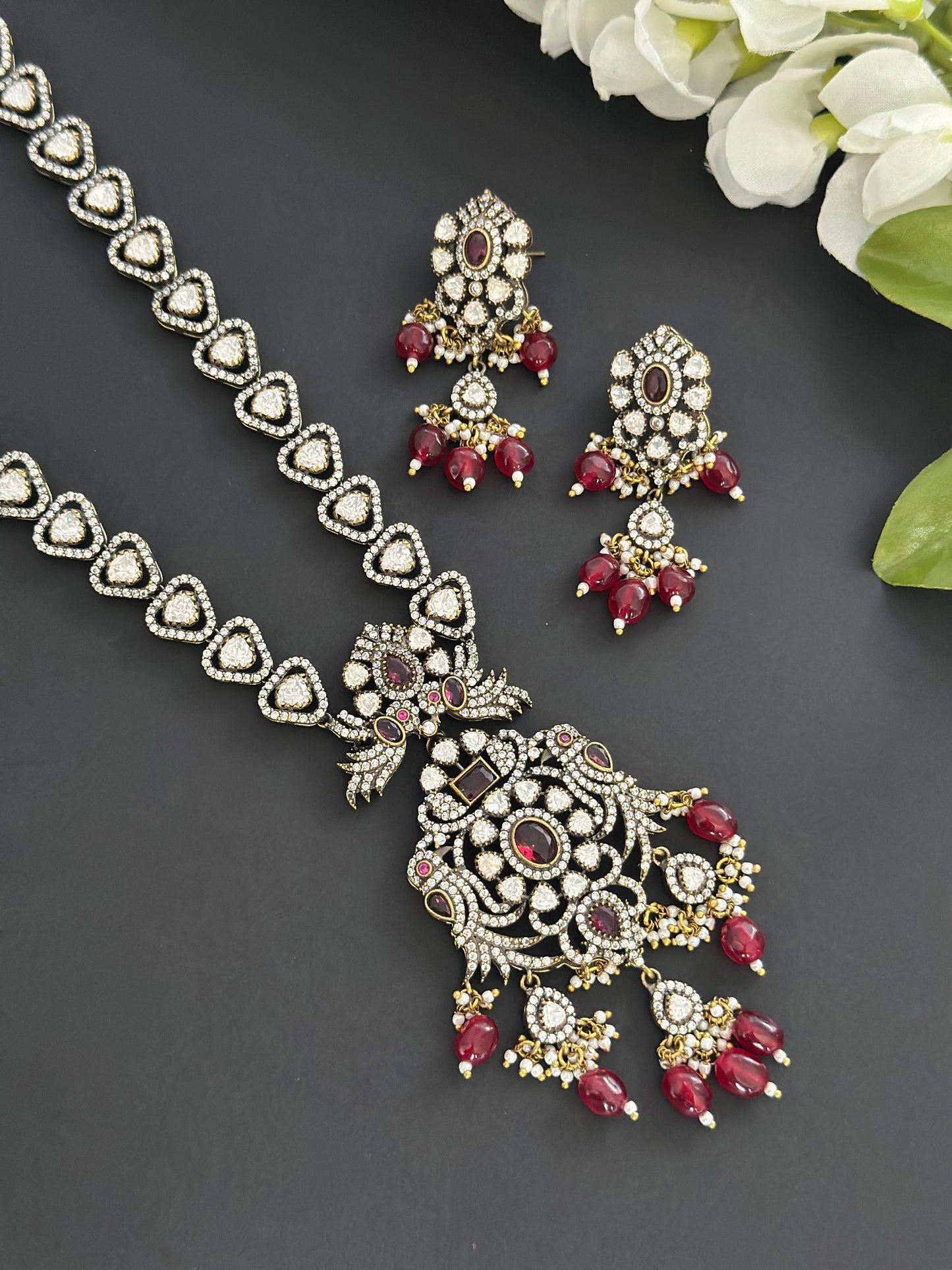 Premium necklace set