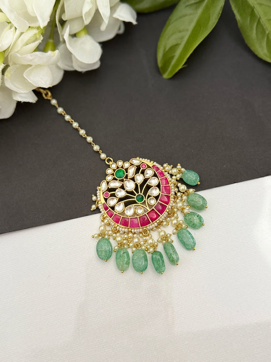Tikka in Pachi kundan