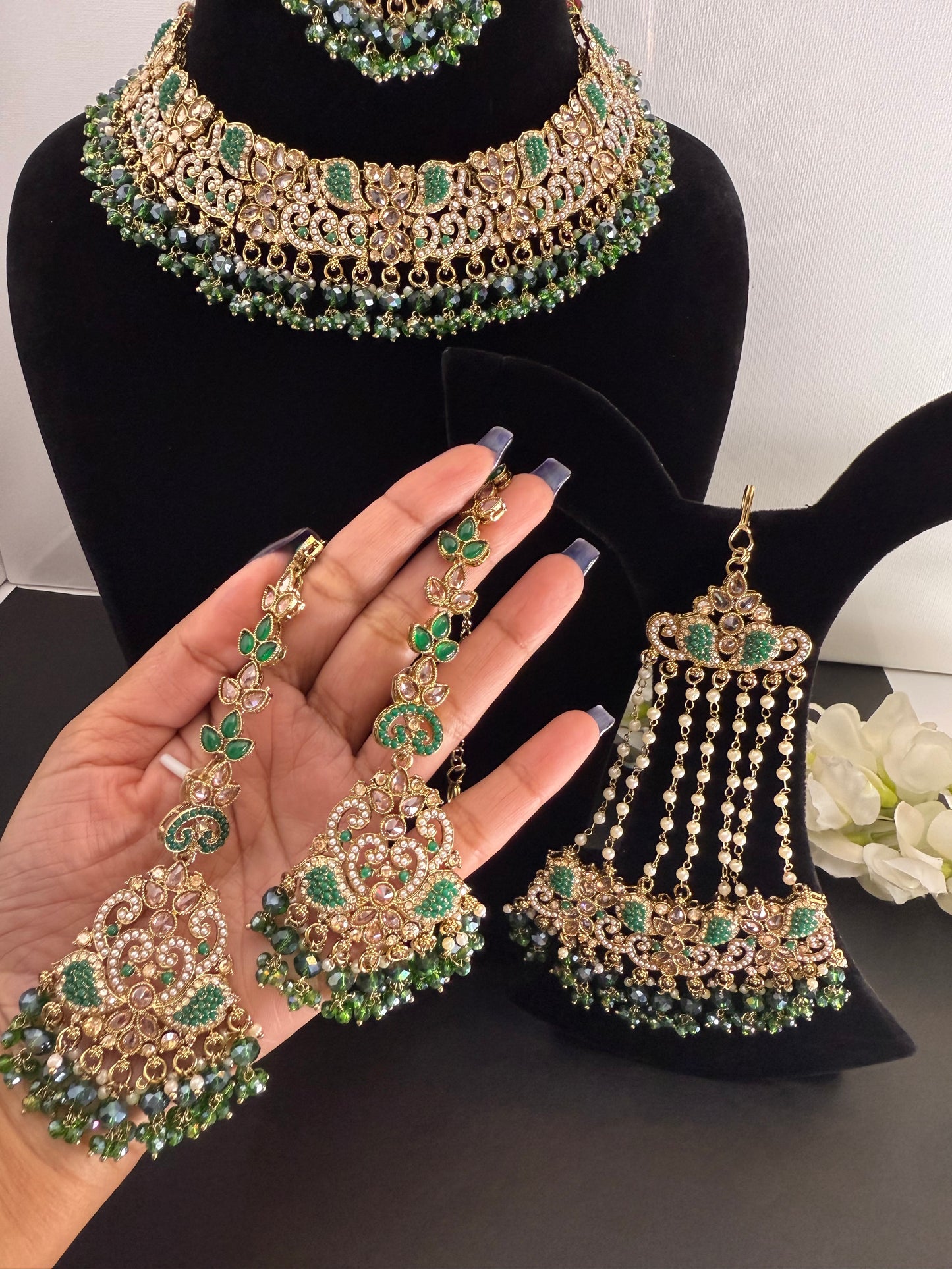 Saanvi Necklace set