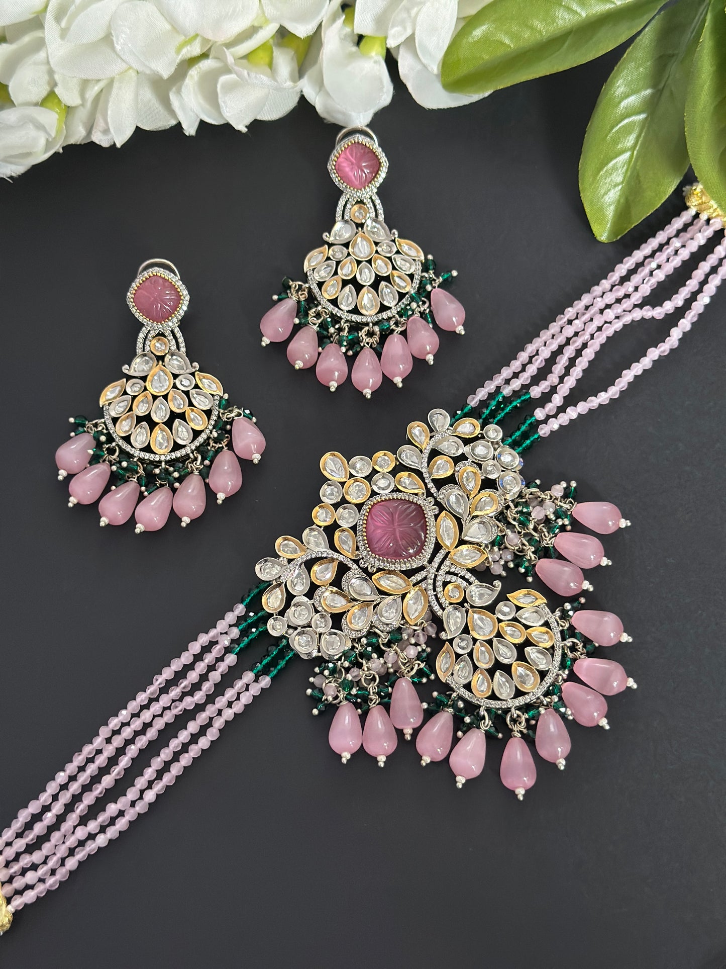 Premium choker set