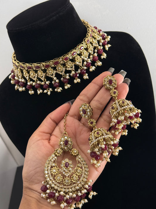 Choker set