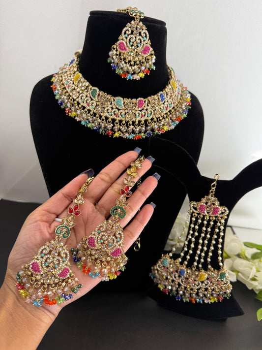 Saanvi necklace set