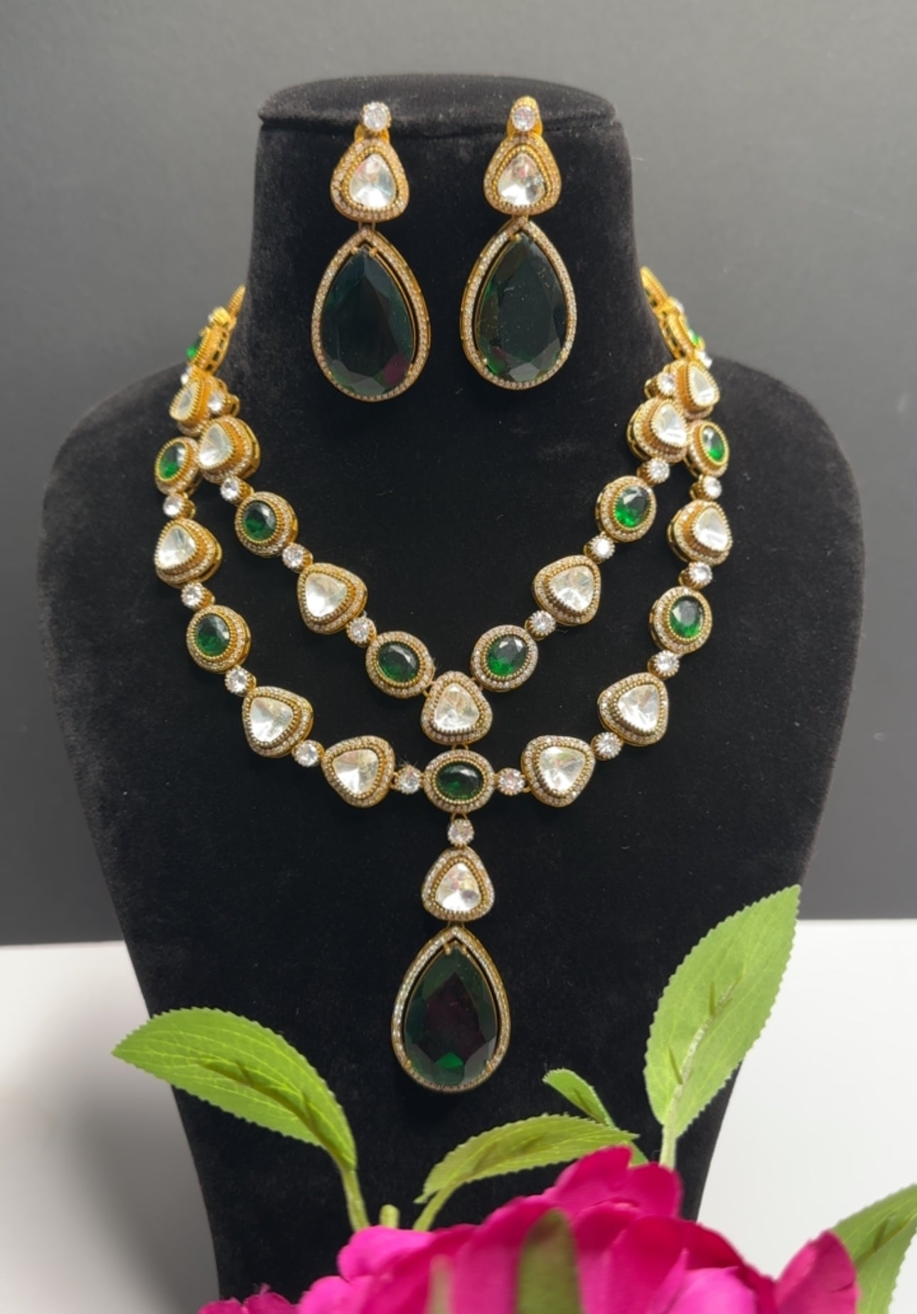 Double layer necklace in kundan