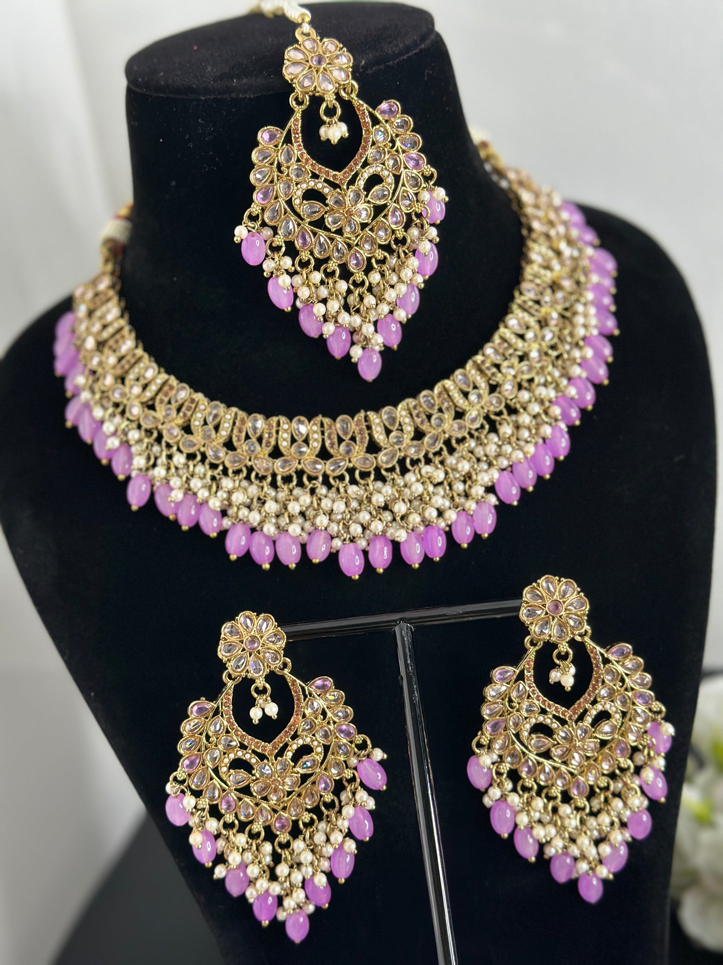 Saanvi necklace set