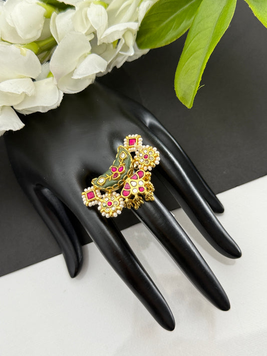 Pachi kundan ring