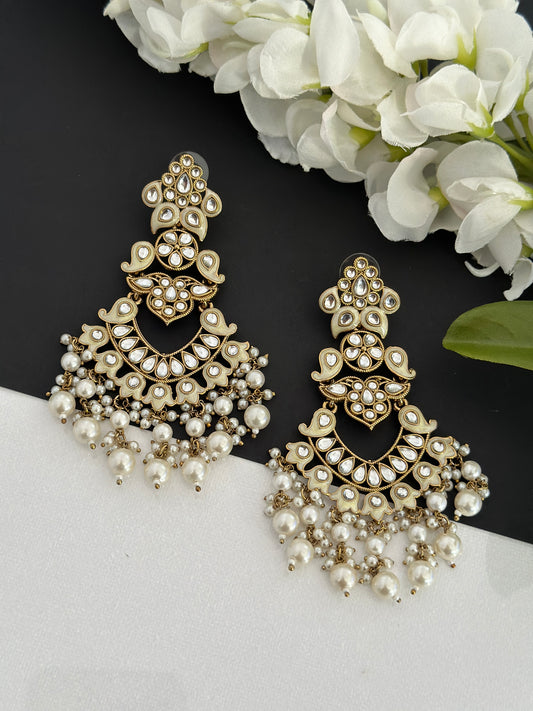 Kundan earrings