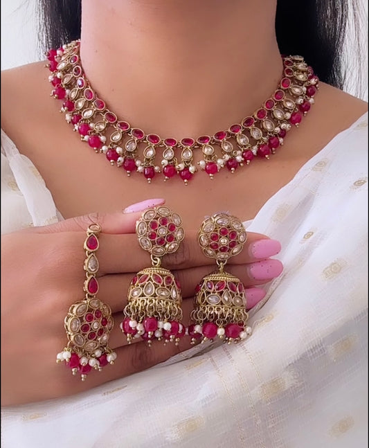 Necklace set in hot pink colour