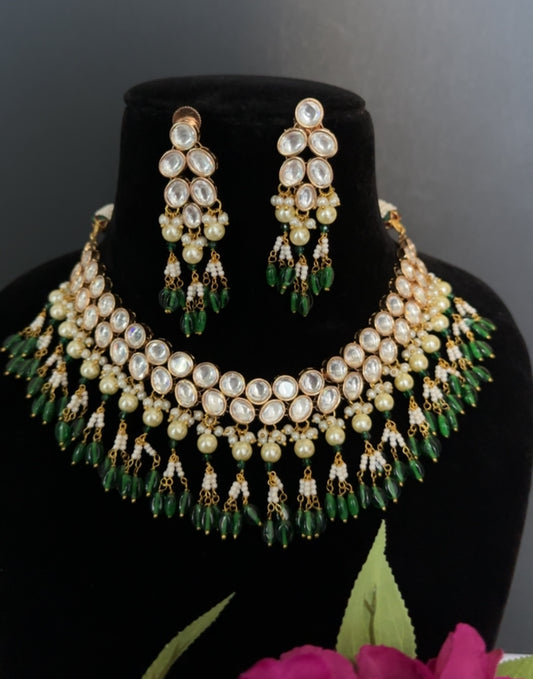 Green necklace set