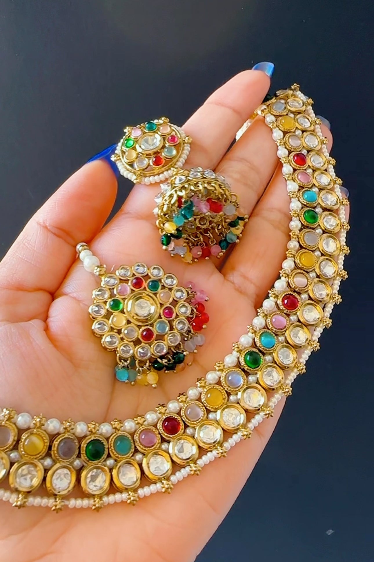 Kundan necklace with jhumki and tikka