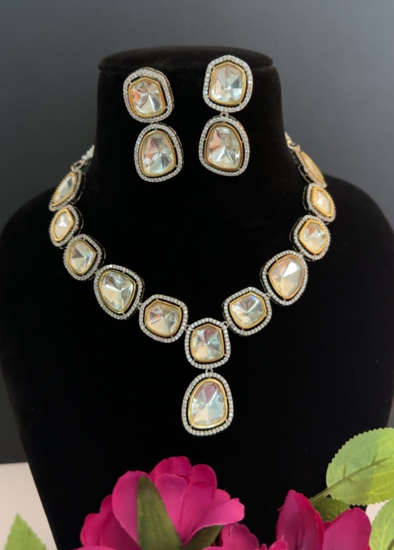 Kundan necklace