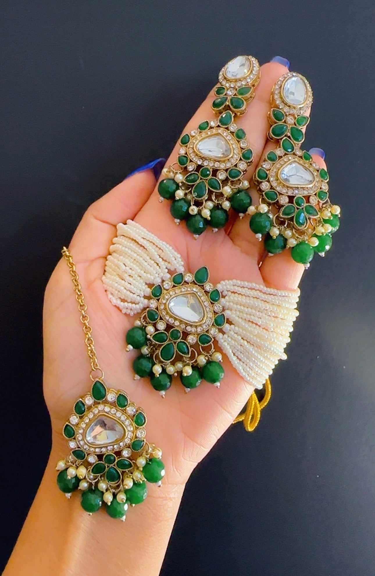 Kundan choker set Green