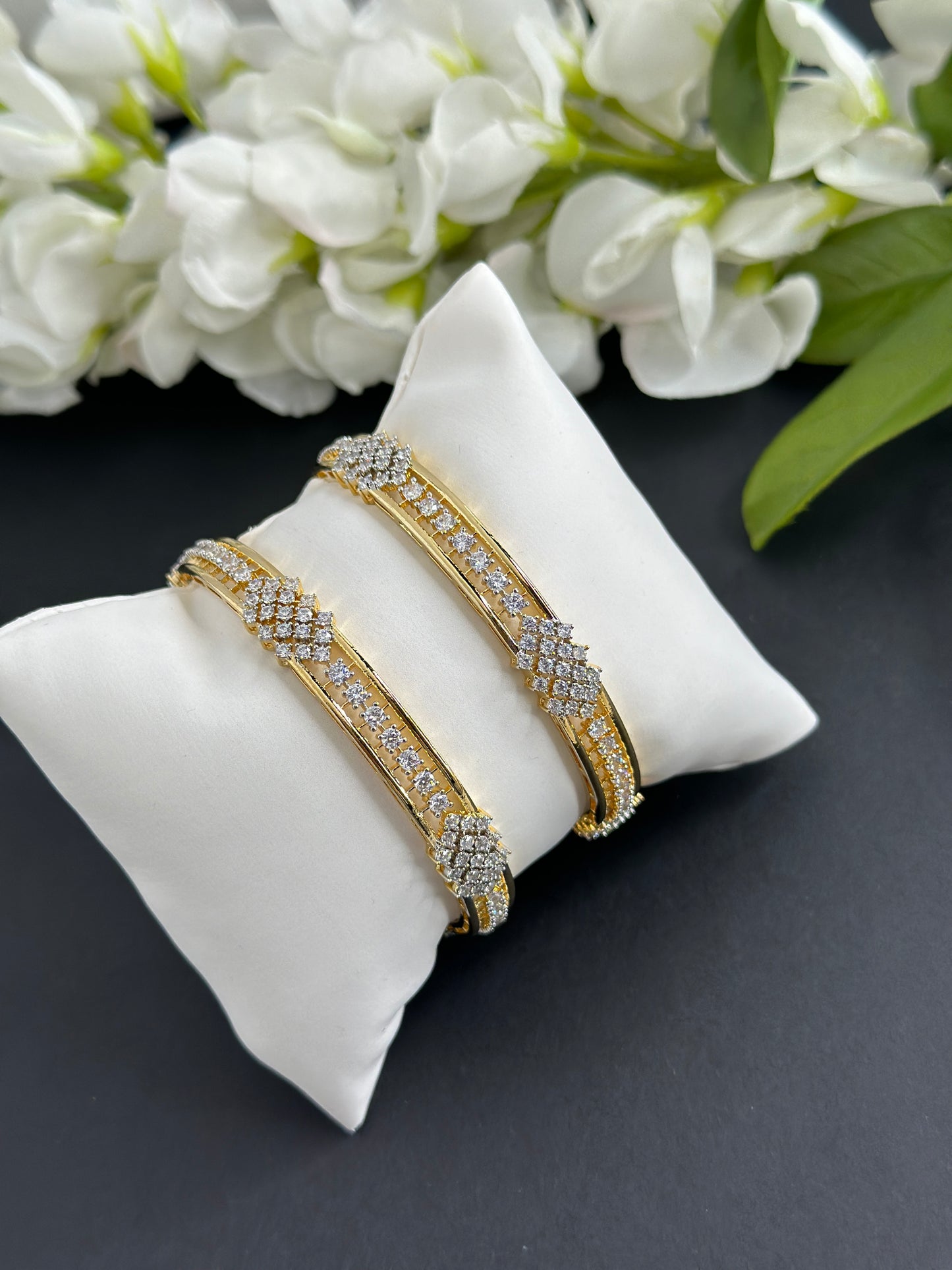 Meera Bangles