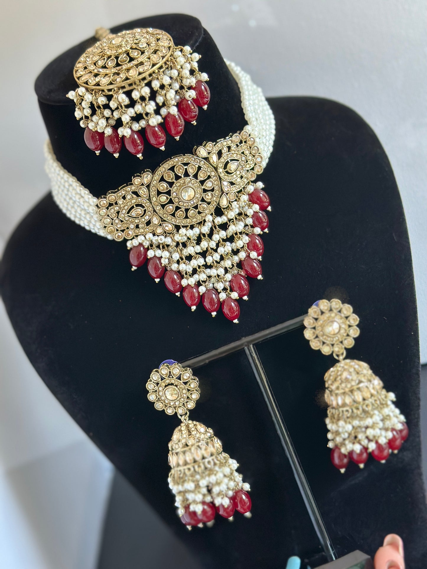 Choker set mehroon