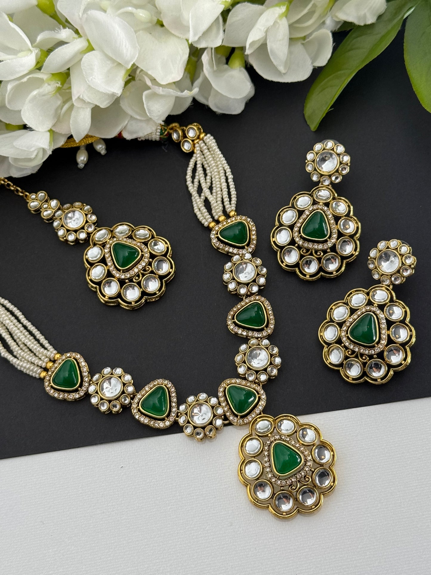 Kundan necklace set