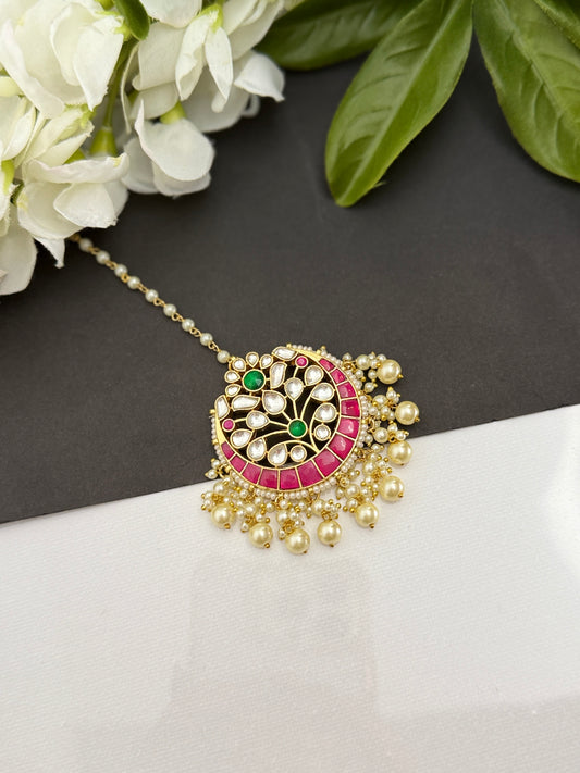 Tikka in Pachi kundan