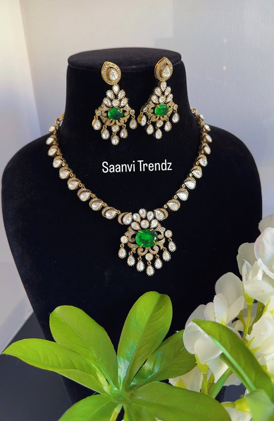 Premium necklace set