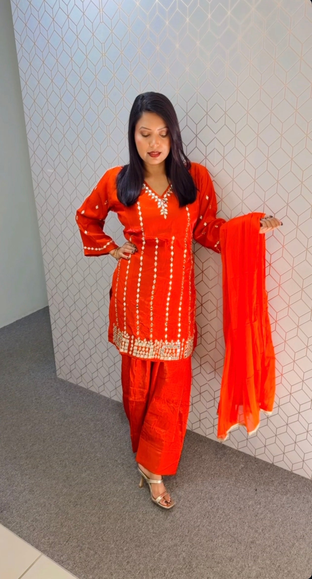 Party wear suit