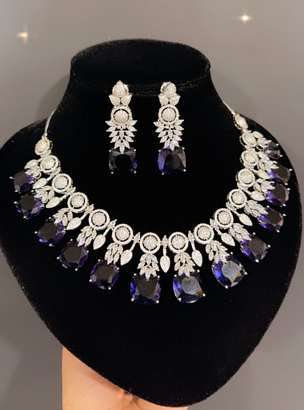 Necklace set