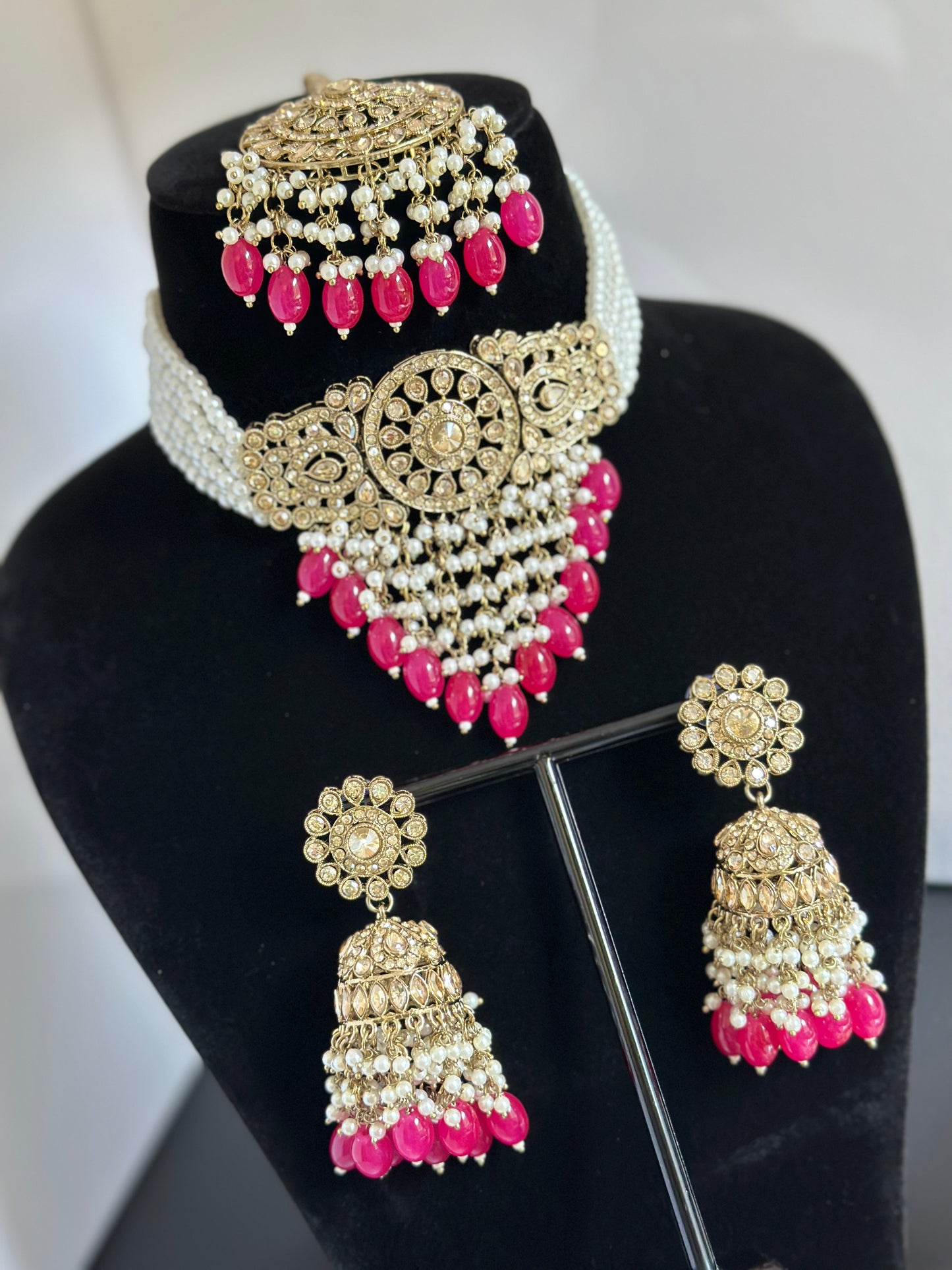 Choker set hot pink
