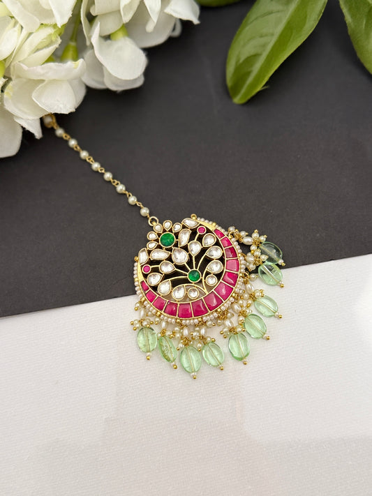 Tikka in Pachi kundan
