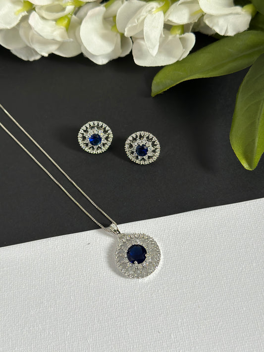 Pendant set