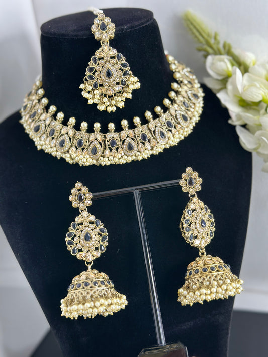 Shreya necklace set