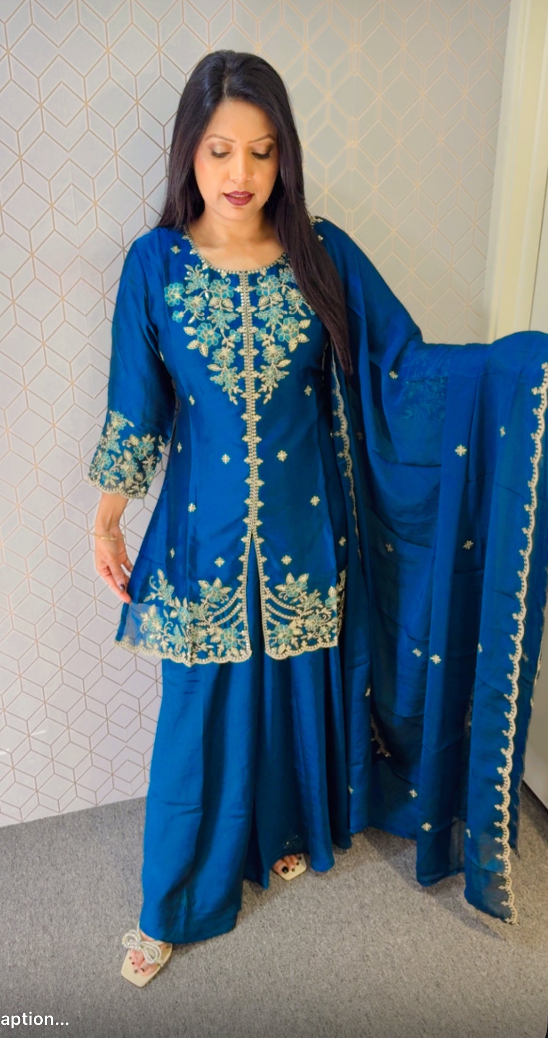 Party wear suit