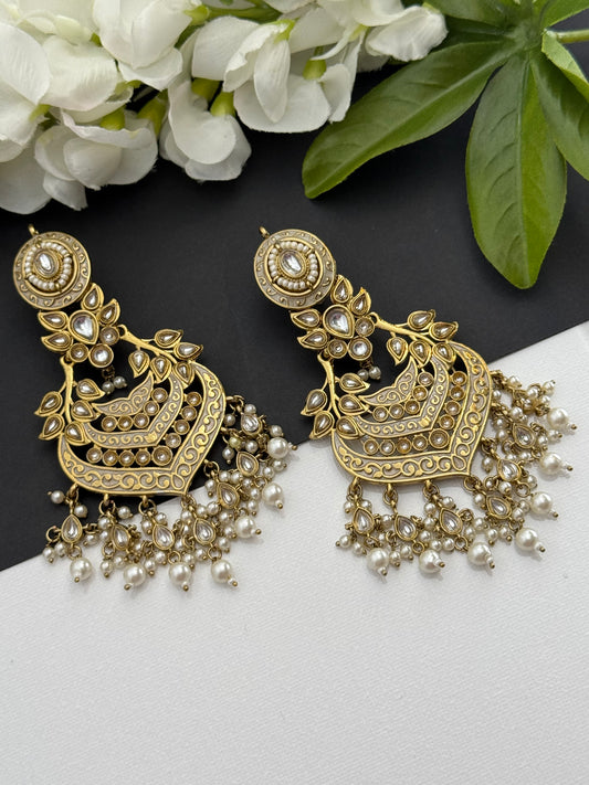 Kundan earrings